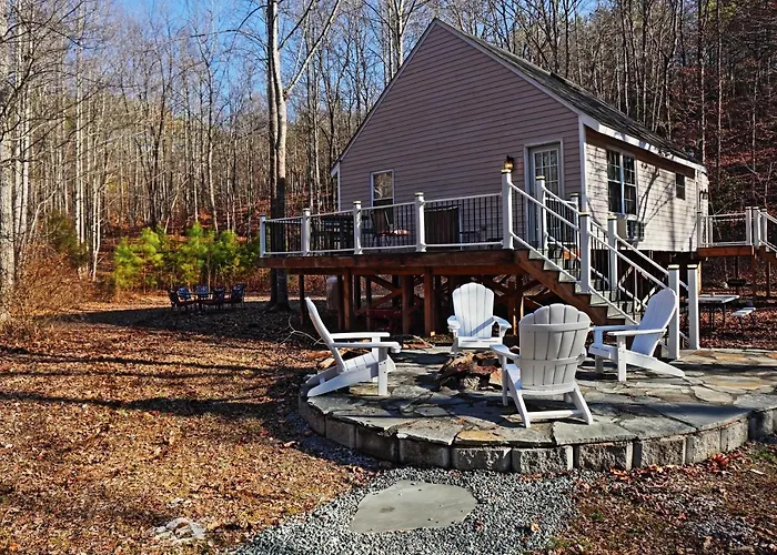 Our Private Wooded Cabin